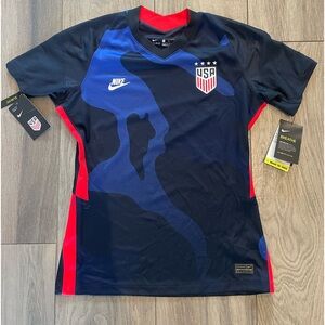 Women’s Nike USA jersey